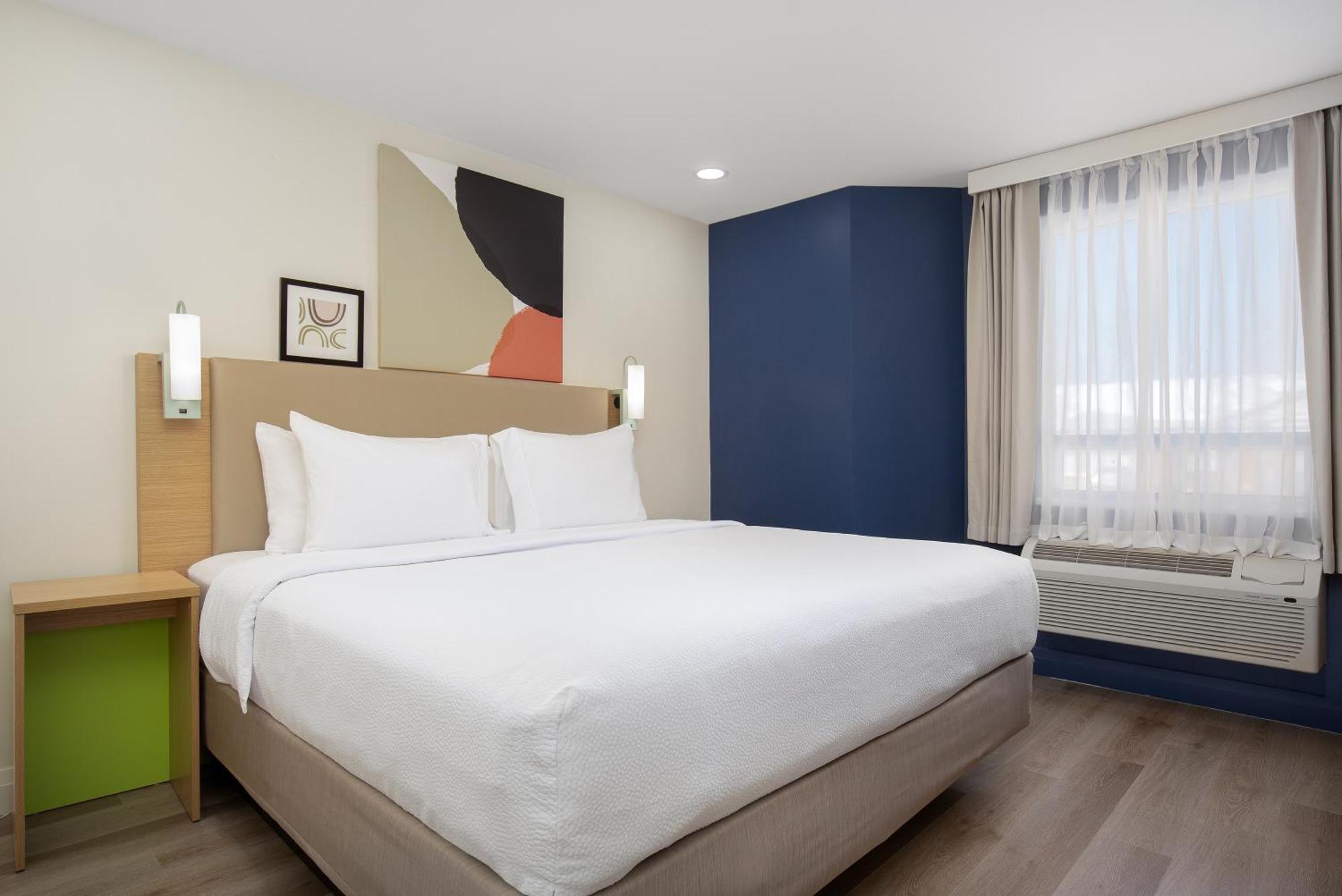 Spark By Hilton 3* Brockville